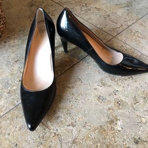Cole Haan,used, patent, 6 1/2, nds new heel, $20